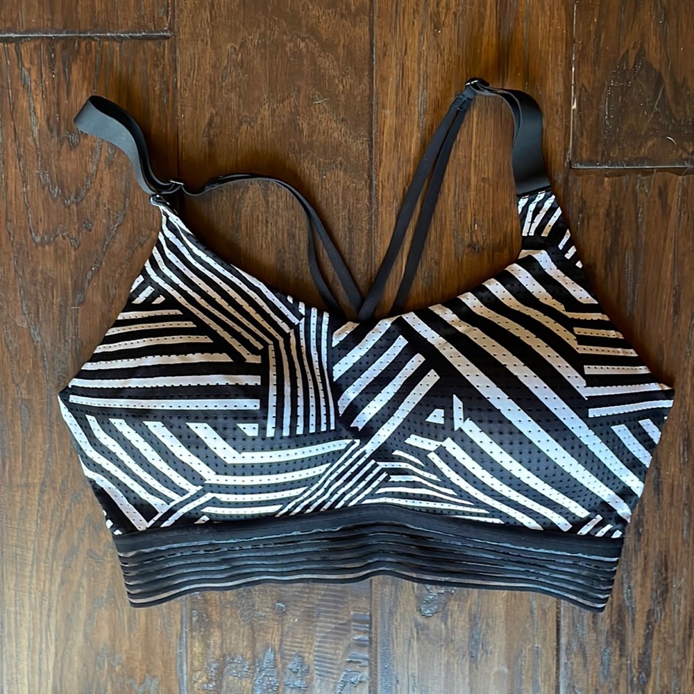 VS sports bra
